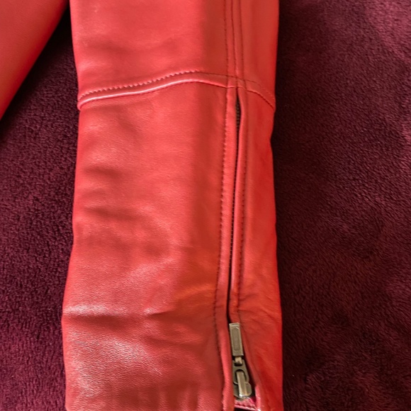 Danier Women's Vibrant Red Leather Jacket - Picture 3 of 7
